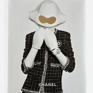Chanel intimate technology S/S 2017 PHOTOS BY KARL LAGERFELD